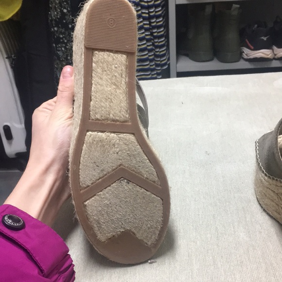 Marc Fisher Olive Green Suede & Gray Leather  Wedge with Gold Buckle - Picture 5 of 6